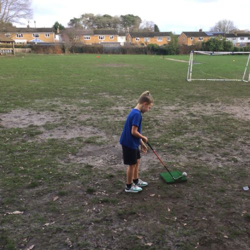 YEAR 3 GOLF LESSONS WITH WELLINGTON